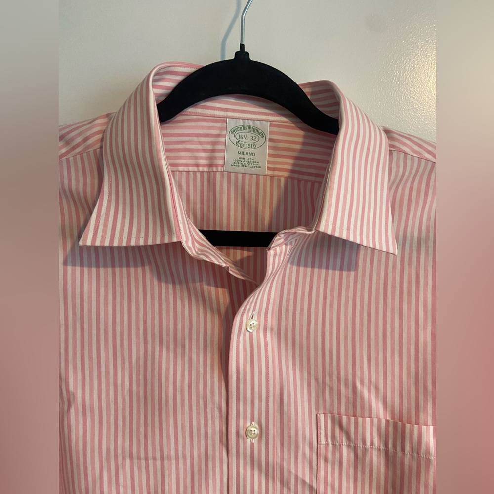 Brooks Brothers Button Down 16.5/32 Milano Fit Pink Stripes Non-Iron